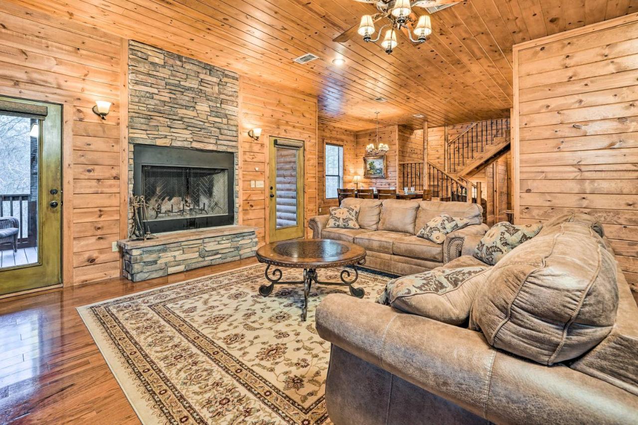 Broken Bow Cabin With Deck, Hot Tub And Fire Pit! المظهر الخارجي الصورة