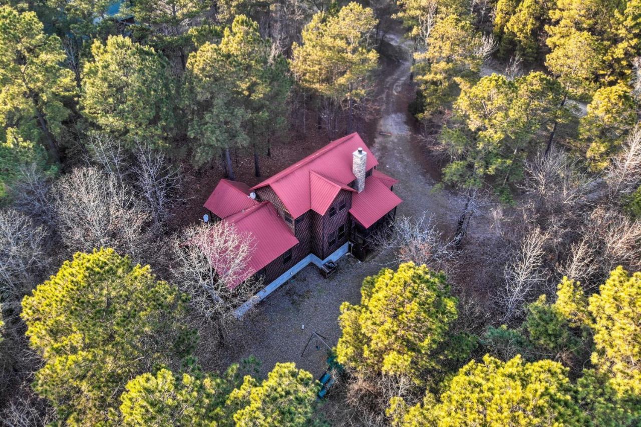 Broken Bow Cabin With Deck, Hot Tub And Fire Pit! المظهر الخارجي الصورة