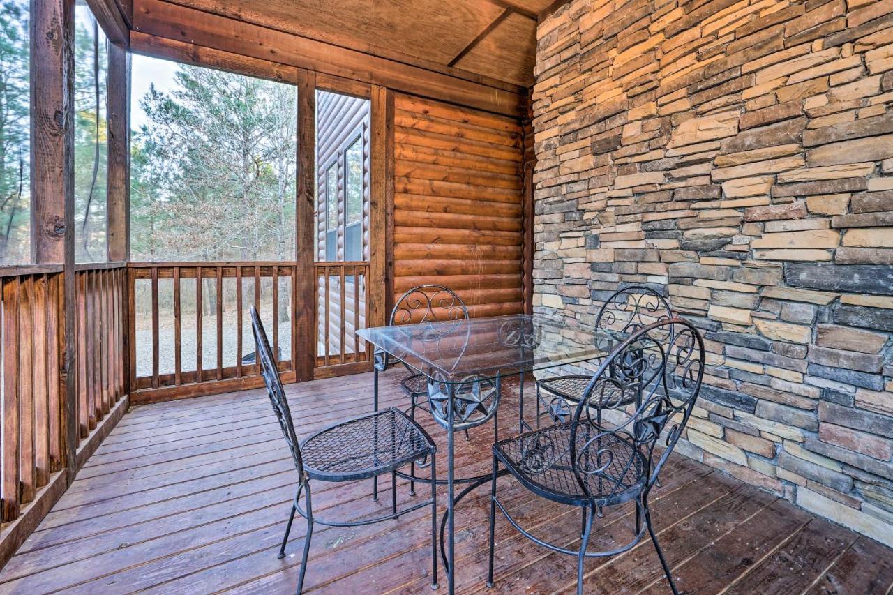 Broken Bow Cabin With Deck, Hot Tub And Fire Pit! المظهر الخارجي الصورة